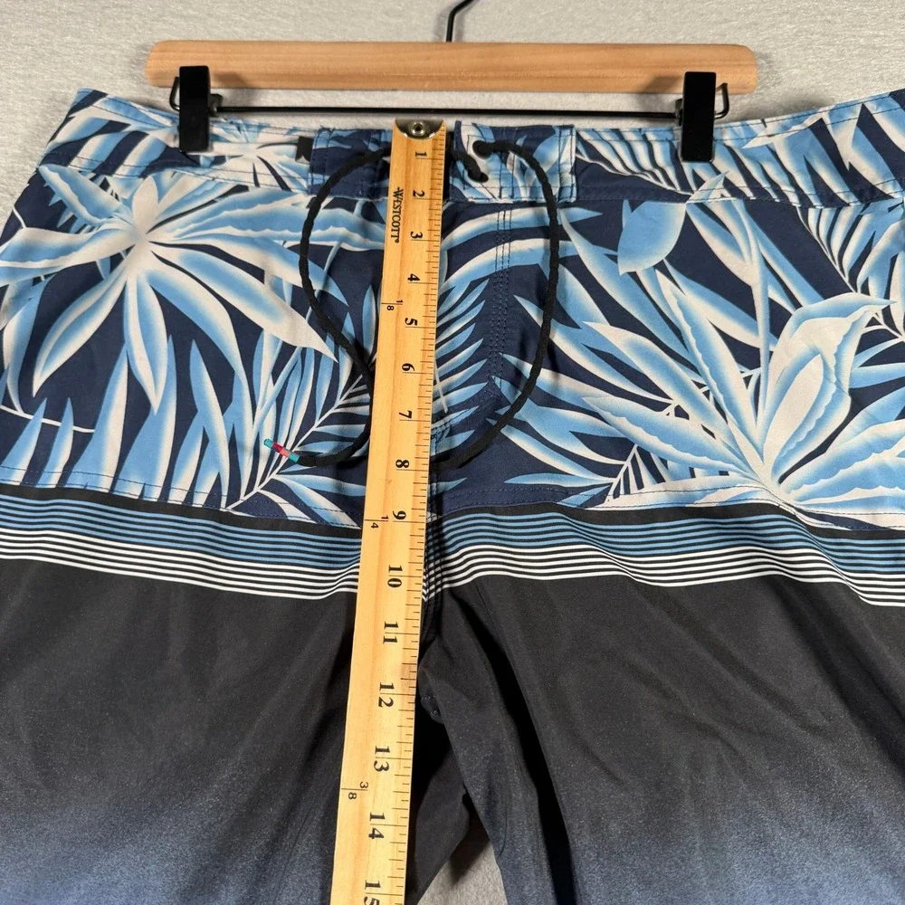 Quiksilver Mens Boardshorts Blue Tropical Palm Ombre Hawaii Surf Shorts Size 36